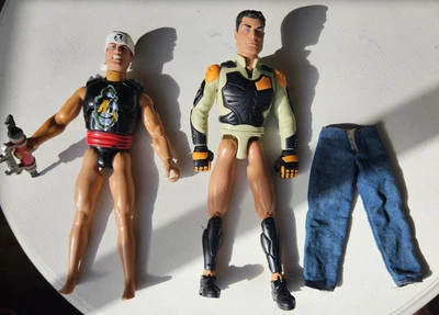 Figuras de hombre de acción ninja + jeans de colección 1998 x2 envío rápido gratuito publicación rastreada 🇦🇺  Foto 1 de 4