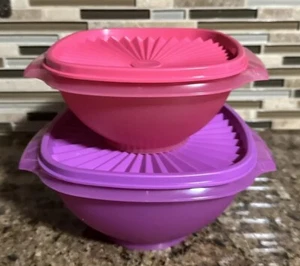 Tupperware Servierschüsseln 2er Set Magenta 3 Tassen & Marve 4 Tassen ~ Neu! - Bild 1 von 15