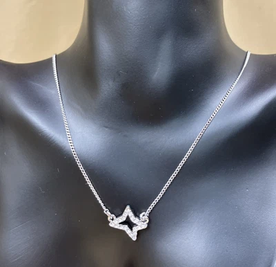 Collar Colgante All Saints Pavé Cristal Estrella Dije Chapado en Rodio Nuevo con Etiquetas Precio de venta sugerido por el fabricante 59 USD Foto 1 de 4