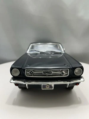 JOUEF EVOLUTION “Ford Mustang GT 350” HERTZ NERRA EDITION 1:18 3117 - Image 1 of 4