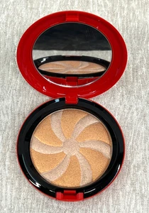 Mac Hyper Real Glow Highlighter Duo STEP BRIGHT UP / ALCHE ME - Picture 1 of 4