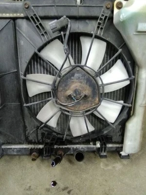 03-06 本田元件散热器风扇电机风扇冷凝器组件 — 第 1/4 张图片