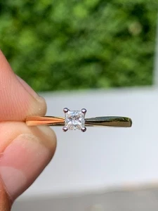 18ct gold diamond 20 point princess cut solitaire engagement ring - Picture 1 of 7