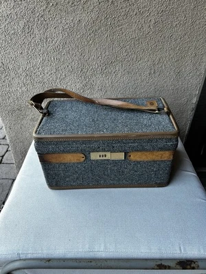 Vintage Hartmann Tweed & Leather Train Case Vanity Travel Bag – Classic Heritage - Image 1 of 4