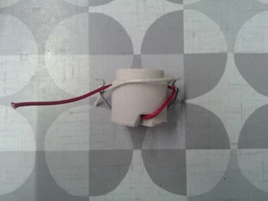 600V 660W 4KV Pulse Rated Medium Base E26 Light Bulb Socket **Free Shipping** - Picture 1 of 3