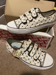 vans prison issue