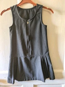 Girls Grey Pinafore Zip Fastening School Uniform Age 6-7 yrs Heart Pull - Picture 1 of 10