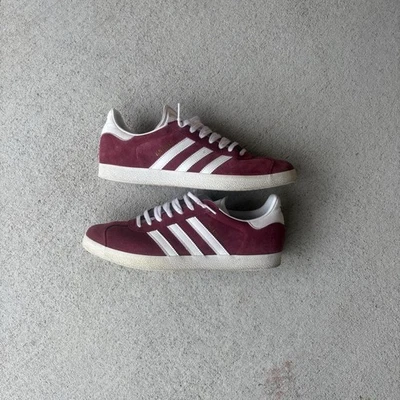 adidas Gazelle Men's Size 10.5 Sneakers Red - Image 1 of 3