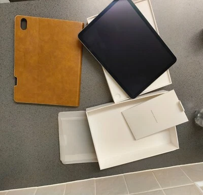 iPad Air 5th Gen. 64GB, Wi-Fi (excellent) "Apple warranty until July 2025" - Image 1 of 4