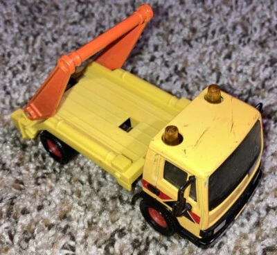 Matchbox Superkings K123 Leyland Skip Truck No Dumpster Light Paint Damage - Image 1 of 4