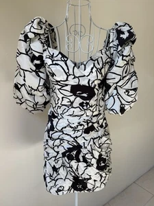 Ronny Kobo Dawson Seidenmischung Puffärmel Blumen Minikleid XS Neu mit Etikett Schulterfrei - Bild 1 von 9