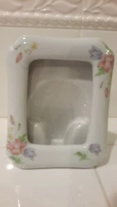 Floral Stand Alone Ceramic Picture Frame Holds 3.5"x 2.5" Picture By Davar Japan - Picture 1 of 11