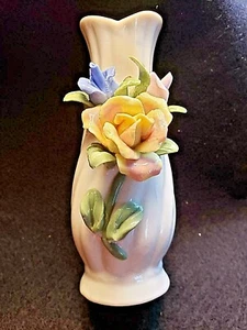 White Vase with twisted design and Raised Roses - Picture 1 of 5