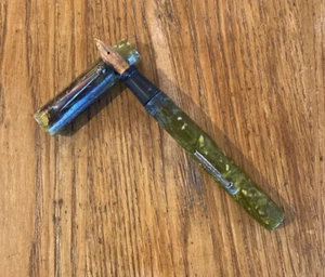 Vtg Salz Fountain Pen Olive Green Celluloid 14K Nib No.8. 5" Long Unrestored - Imagen 1 de 13
