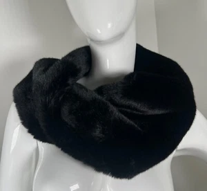 SO SOFT HEURUEH BLACK FAUX MINK FUR SHRUG MUFFLER COWL INFINITY SCARF - Picture 1 of 3