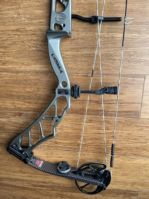 Empuñadura Elite Impulse 34 V 50-60# 29” y 28” mods 75-90% despegue derecha gris/carbono Foto 1 de 4