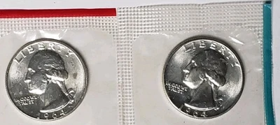 1964 PD Silver  Washington Quarter Philadelphia Denver In Mint Cello  - Image 1 of 4