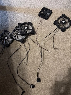 Pc Case Fans READ DESCRIPTION - Image 1 of 4