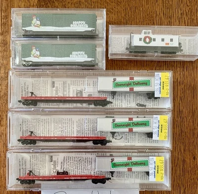 N Scale 6 Micro Trains Lines Holiday Freight Cars New - Image 1 of 4