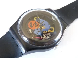 Swatch Nugent Modelo Regular 2012 Modelo Negro Lacado Número de Modelo SUOB101 - Imagen 1 de 10