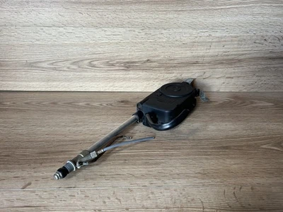 MERCEDES BENZ W126 REAR RADIO PHONE HIRSCHMANN POWER ANTENNA OEM 1986_1991 - Image 1 of 4