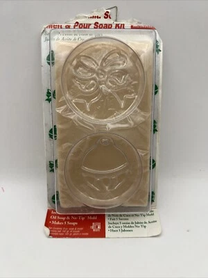 NEW Vintage 2000 Melt & Pour Coconut Oil Soap Kit Coco Cream Wreath Ornament VTG - Image 1 of 4