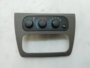 Manual Temperature Control w/ Bezel Sedan 4 Door 01-06 CHRYSLER SEBRING uHO22 - Picture 1 of 4