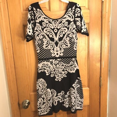 Vestido Yoana Baraschi Línea A Mini Geométrico Paisley Tejido Negro Blanco Talla S Foto 1 de 4