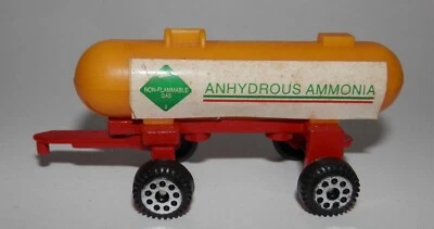 1:64 Anhydrous Ammonia Yellow Bodied Trailer Tank - Image 1 of 3