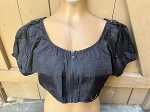 Hot & Delicious Black Short Sleeve Zip Up Crop Top w/ Pockets - Women's S NEW - Picture 1 of 13