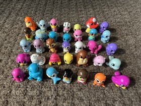 (35) Squinkies Hatchimals Teenie Genies Mini Figure Lot Blind Bag