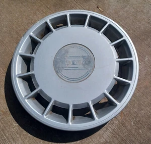 Volvo 240 hubcap 1989- 1993 fits 14 inch wheels, p/n 3540176, 62002 02 - Picture 1 of 6