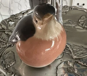 VINTAGE ROYAL COPENHAGEN DENMARK~PLUMP FAT ROBIN FIGURINE~#2266~PORCELAIN BIRD - Picture 1 of 5