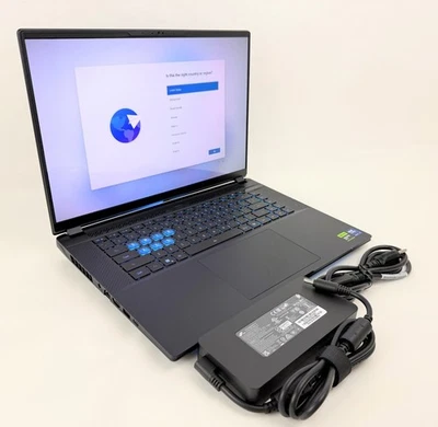 AORUS Master 16" 2560x1600 OLED 240Hz Ultra 9 275HX 32GB 2TB SSD RTX 5090 W11H - Image 1 of 4