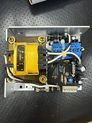 FORTRON/SOURCE SLD20W POWER SUPPLY INPUT: AC 100-120 OUTPUT: 5V/4A, 12V/0.1A - Image 1 of 3