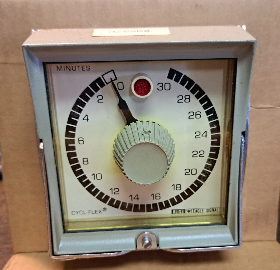 EAGLE SIGNAL HP55BG TIMER - 30minutes - NIB - Image 1 of 4