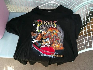 Vintage DISNEY T-shirt PIRATES of the CARIBBEAN Dead Men Tell No Tales 2 sided - Picture 1 of 6