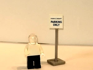 LEGO Parkschild Markt Fast Food Store Kwik E Mart 2016 Simpsons KOSTENLOSER STAND - Bild 1 von 1