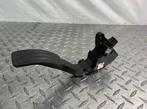 16 NISSAN SENTRA CCELERATOL PEDAL 180023RA0A - Picture 1 of 4