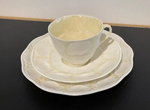 Gorgeous Belleek New Shell Seashell Porcelain Trio Cup Saucer Plate - Picture 1 of 5