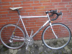 Komplettrad VAUST - Custom Made RH 60 Alu, Campagnolo Veloce Ausstattung! TOP! - Bild 1 von 24