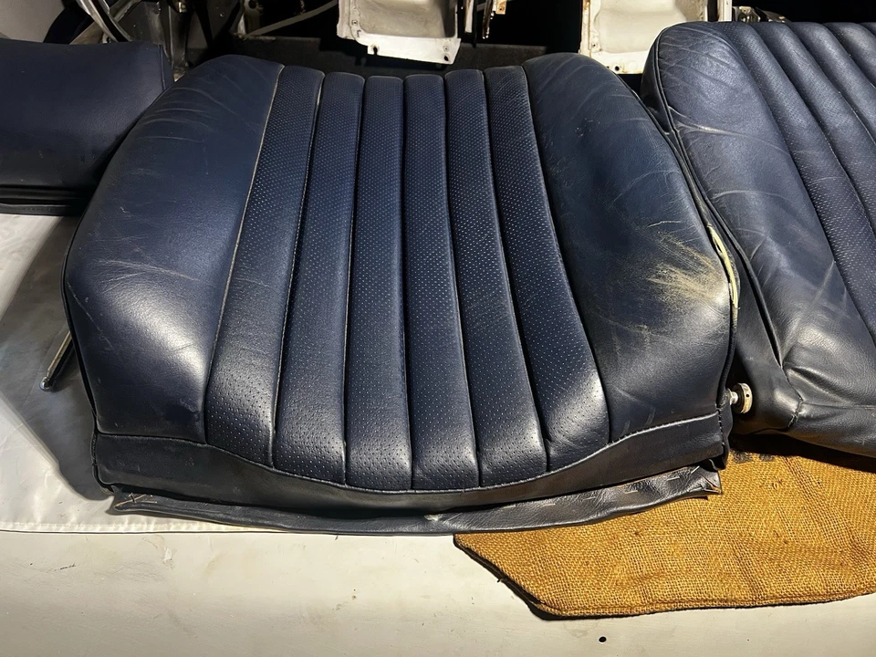 FRONT LEATHER SEAT Driver SIDE MERCEDES R107 560SL 450SLC 1972-1989 OEM - Image 1 of 4