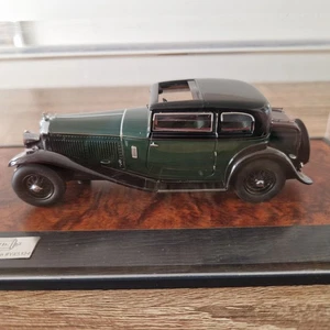 Matrix MX40201 111 Bentley 8 litre Mayfair Close Coupled Saloon 1932 Blck Green - Picture 1 of 10