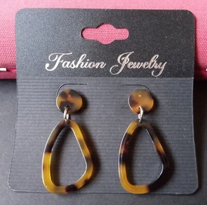 Tortoise Color Resin Dangle Earrings Pierced - Picture 1 of 3
