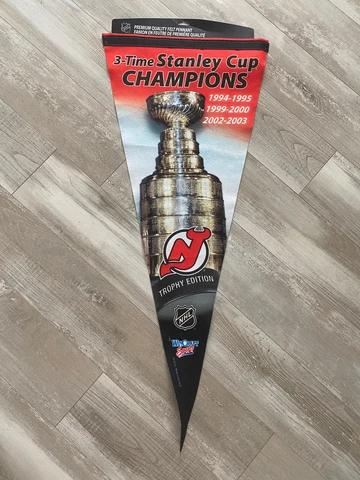 NHL New Jersey Devils Vintage 2003 Stanley Cup Pennant Trophy Edition 3 Time Cover