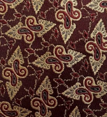 Corbata de seda CHANEL cachemira dorada granate Italia Foto 1 de 4