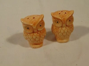 Pair of Vintage Brown/Tan Owl Salt n Pepper Shakers- No Damage - Picture 1 of 6