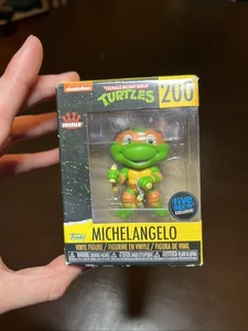 Funko Minis Teen Mutant Ninja Turtles #200 - Michelangelo (Five Below EXCLUSIVE) - Bild 1 von 6