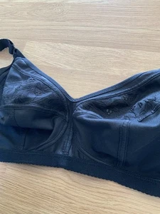 Ladies Bra George 36G 2 pairs - Picture 1 of 3