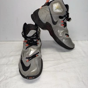 Men’s Nike LeBron 13 XIII Rubber City Basketball Sneakers 807219-003 Sz 10.5 - Picture 1 of 11